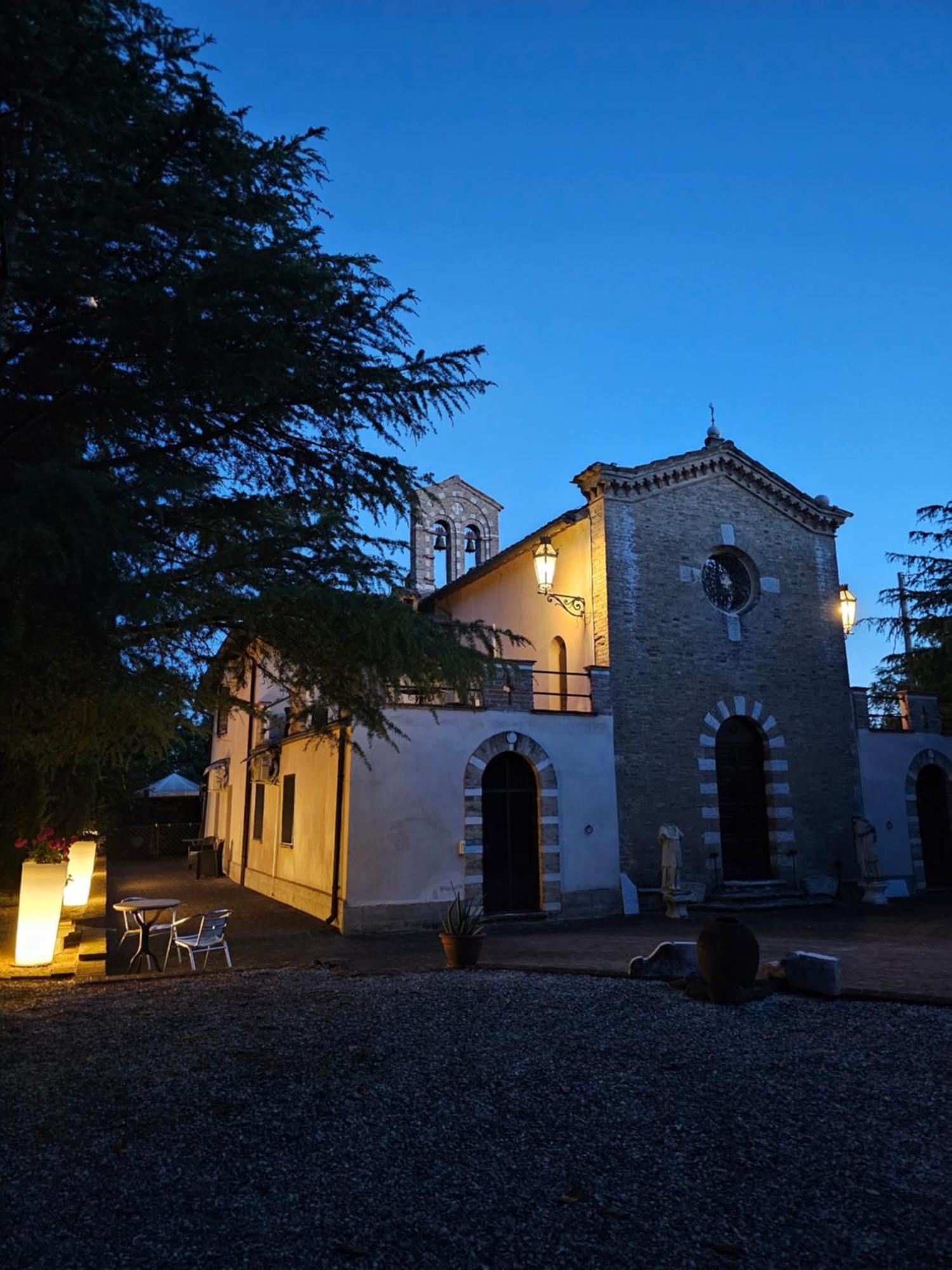 ホテル Convento Di San Martino In Crocicchio ウルビーノ エクステリア 写真